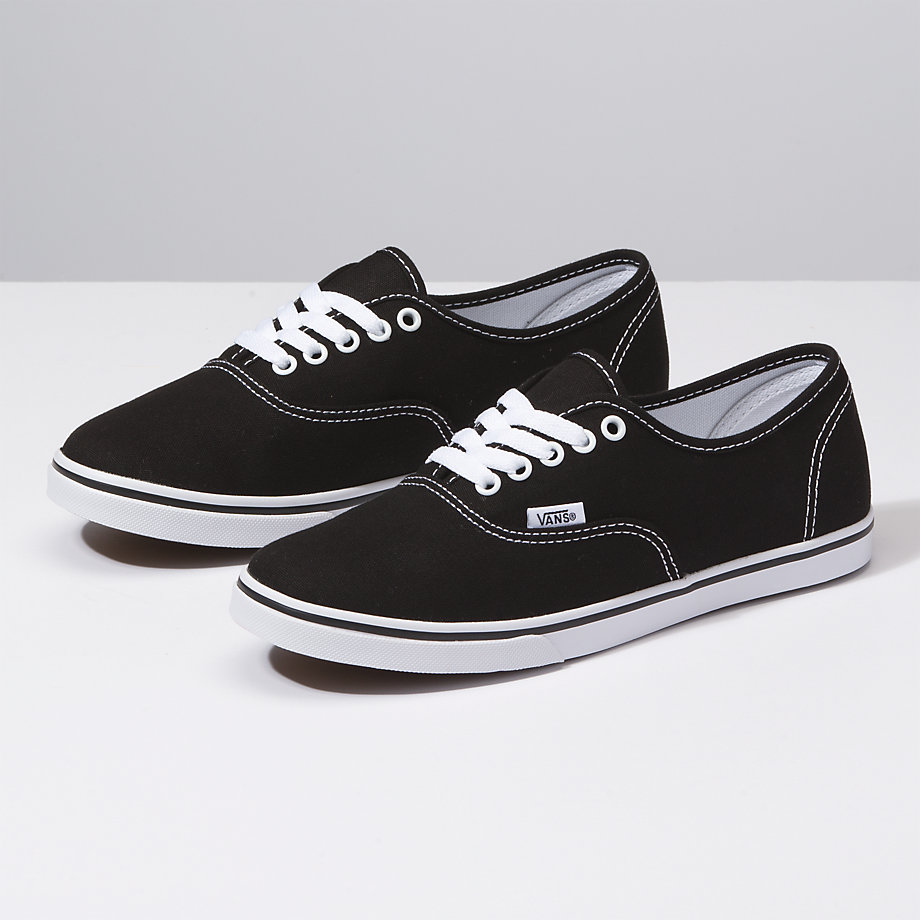 Vans Bayan Spor Ayakkabı Authentic Lo Pro Siyah/Beyaz Yeni Sezon | 47692-842